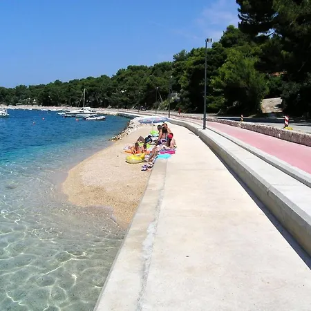 By The Sea Apartament *